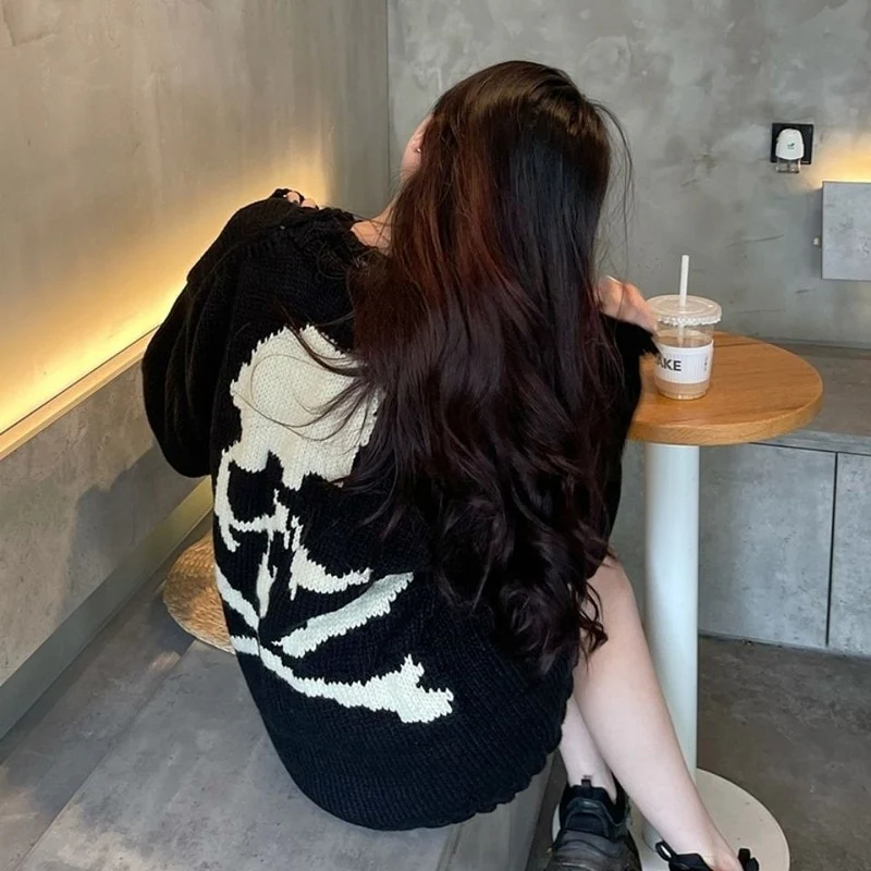 Gothic Skull Print Black Knitted Sweater - Image 4