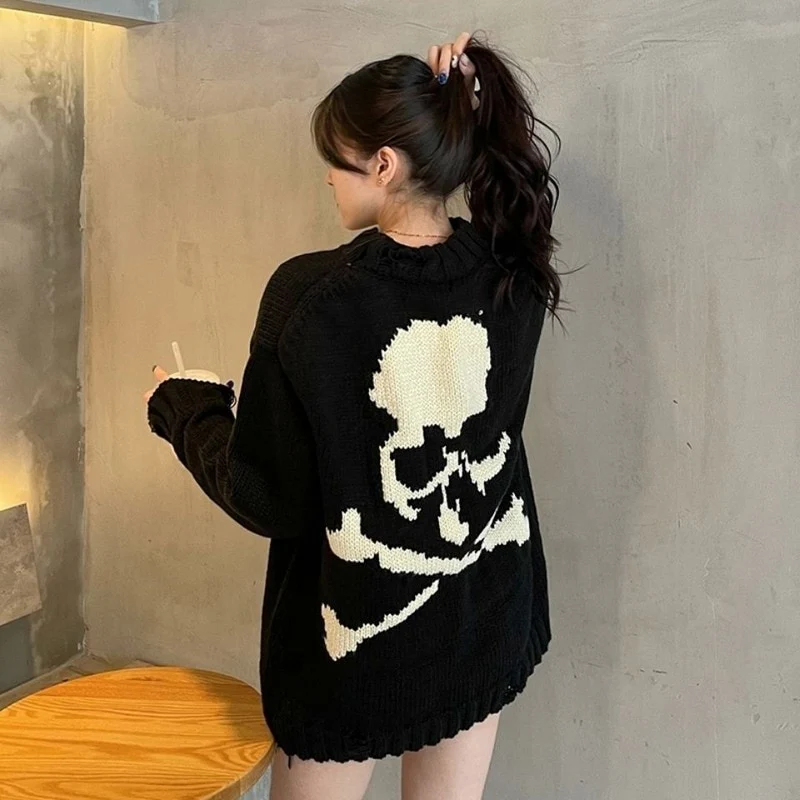 Gothic Skull Print Black Knitted Sweater - Image 5