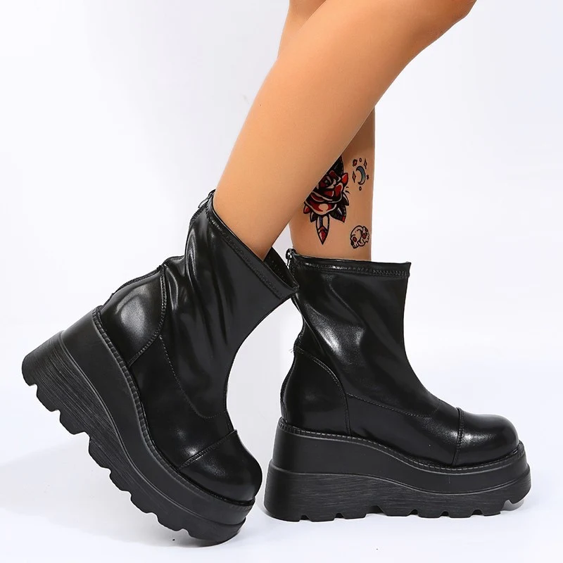 Grunge Platform Ankle Boots Black - Image 4