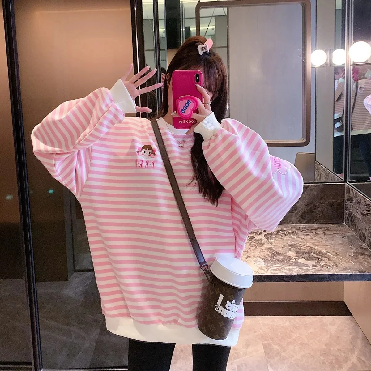Kawaii Aesthetic White Pink Striped Sweatshirt - Image 2
