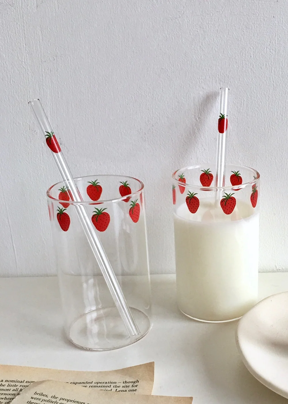 🍓 Nana Strawberry Glass with Straw - Image 9