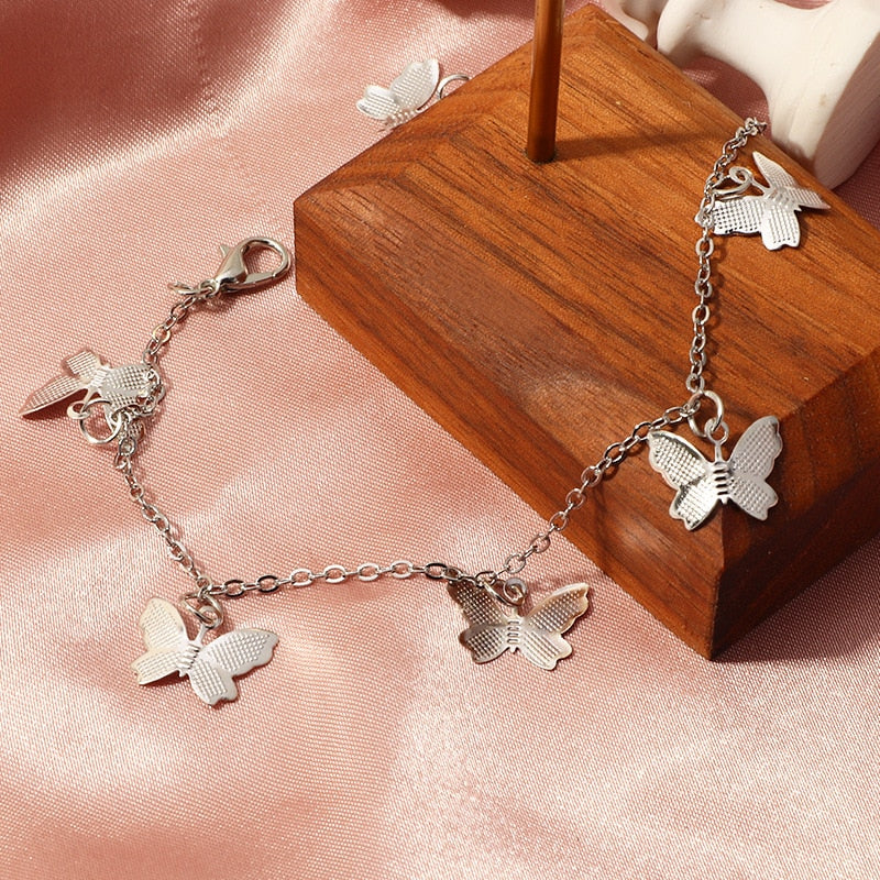 Soft Girl Aesthetic Gold Butterfly Bracelet - Image 4