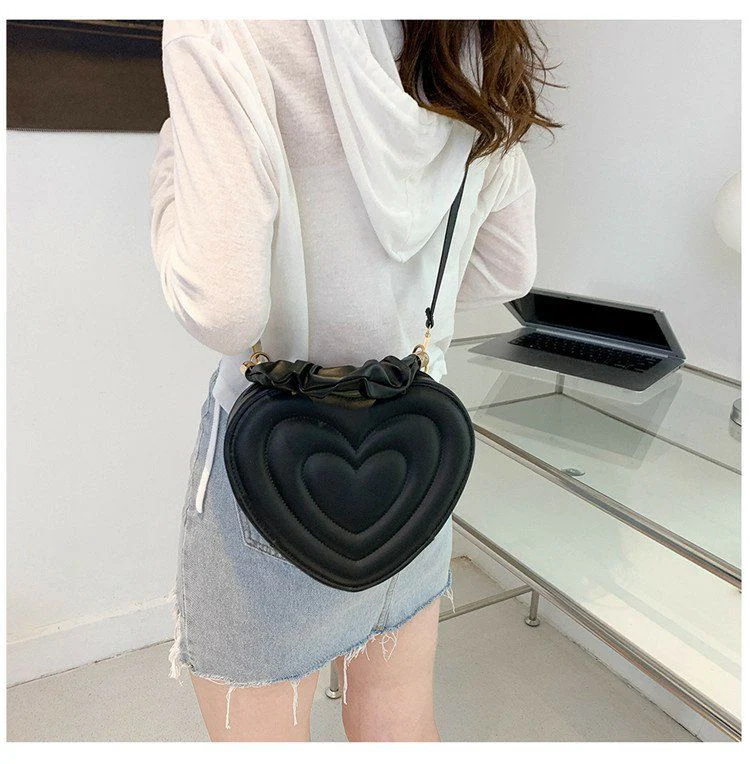 Y2K Aesthetic Retro Vintage Heart Shoulder Bag - Image 15
