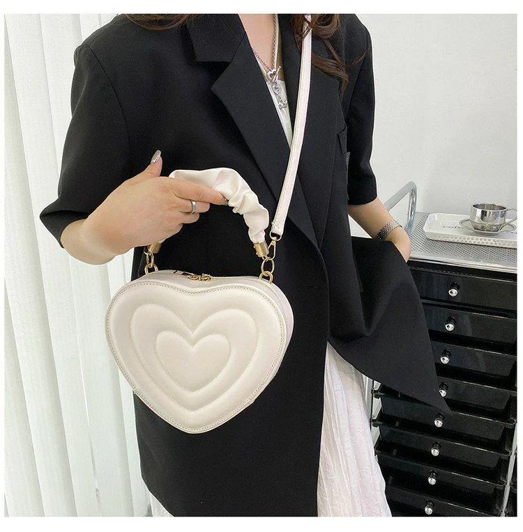 Y2K Aesthetic Retro Vintage Heart Shoulder Bag - Image 32