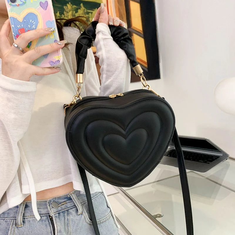 Y2K Aesthetic Retro Vintage Heart Shoulder Bag - Image 7